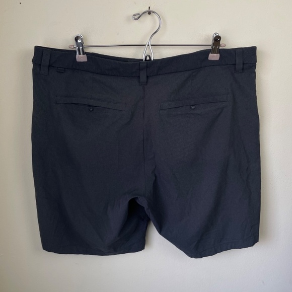 Lululemon Commission Short Classic 9" *Ventlight Mesh Obsidian - Picture 7 of 11